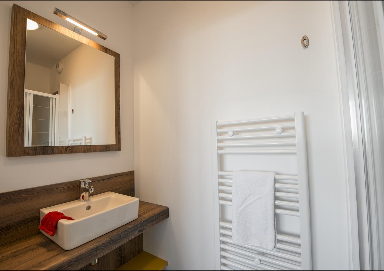 Residence Uxco Kampus 30 Ex Suiteasy Nîmes Eksteriør billede